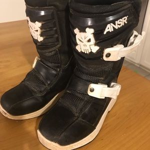 ANSR peewee riding boots size 12